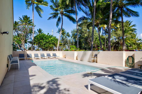 Number 2 On The Beach | Beautiful Beachfront Villa - Kingaroy Accommodation 12