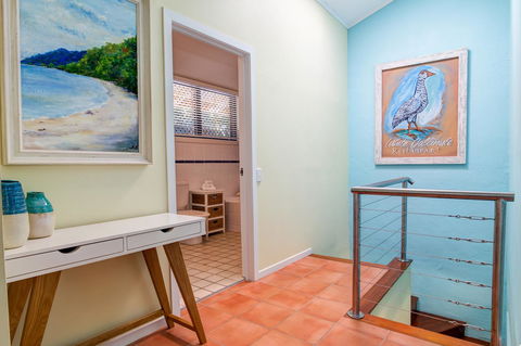 Number 2 On The Beach | Beautiful Beachfront Villa - Kingaroy Accommodation 17