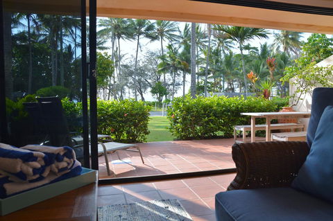Number 2 On The Beach | Beautiful Beachfront Villa - Kingaroy Accommodation 1