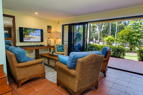 Number 2 On The Beach | Beautiful Beachfront Villa - Kingaroy Accommodation 3