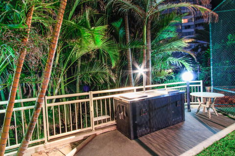 Seacrest Beachfront Apartments Surfers Paradise - Kingaroy Accommodation 31