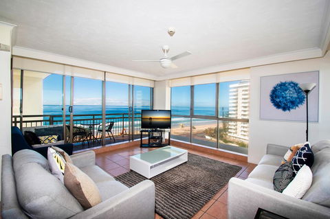 Seacrest Beachfront Apartments Surfers Paradise - Kingaroy Accommodation 2