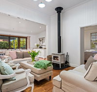 Frangipani House - Kingaroy Accommodation
