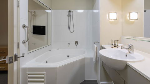 Oaks Hervey Bay Resort And Spa - Kingaroy Accommodation 32