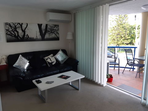 Surfers Beach Resort One - Kingaroy Accommodation 2