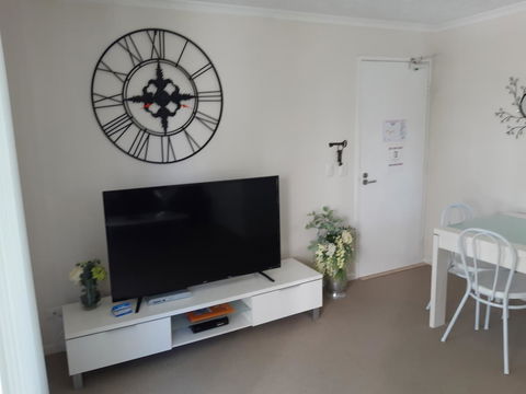 Surfers Beach Resort One - Kingaroy Accommodation 4