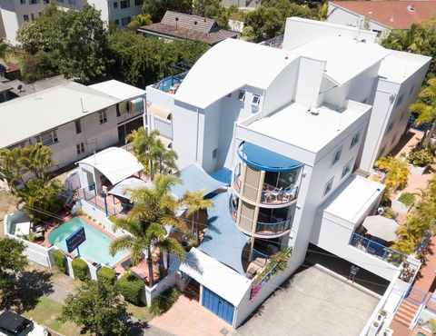 Surfers Beach Resort One - Kingaroy Accommodation 1