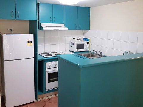 Surfers Beach Resort One - Kingaroy Accommodation 18