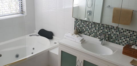 Oceania On Burleigh Beach - Kingaroy Accommodation 13