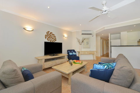 Cayman Villas Port Douglas - Kingaroy Accommodation 34