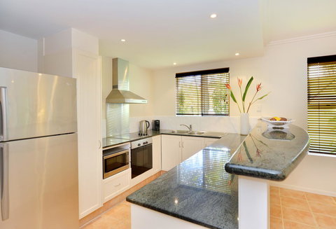 Cayman Villas Port Douglas - Kingaroy Accommodation 41