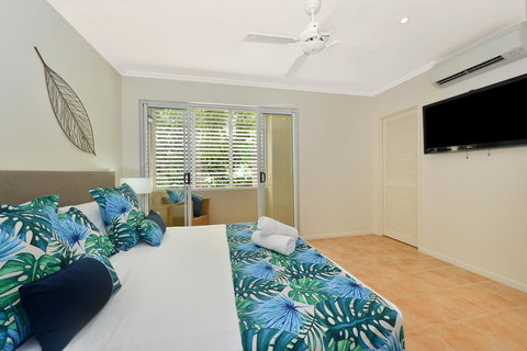 Cayman Villas Port Douglas - Kingaroy Accommodation 31