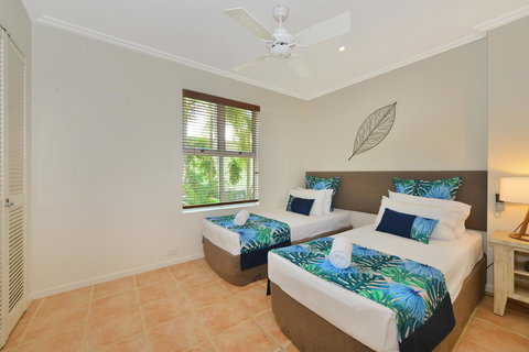 Cayman Villas Port Douglas - Kingaroy Accommodation 33