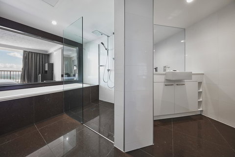 Novotel Surfers Paradise - Kingaroy Accommodation 20