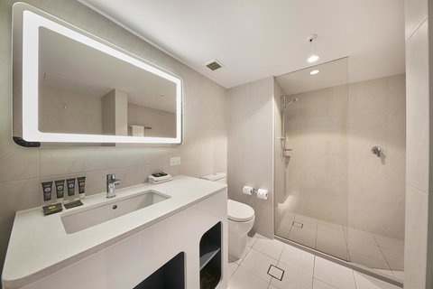 Novotel Surfers Paradise - Kingaroy Accommodation 16