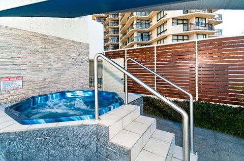 Surfers International Apartments - Kingaroy Accommodation 39