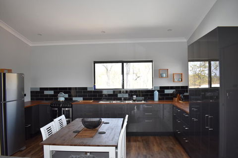 Ironbark House - Kingaroy Accommodation 43