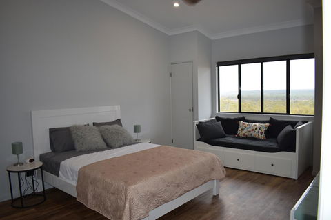 Ironbark House - Kingaroy Accommodation 33