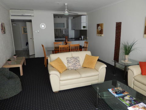 Golden Gate Resort - Kingaroy Accommodation 1