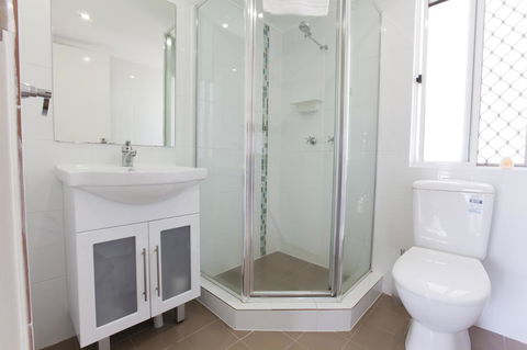 Bay Of Palms - Kingaroy Accommodation 36