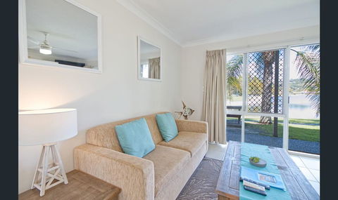 Bay Of Palms - Kingaroy Accommodation 5
