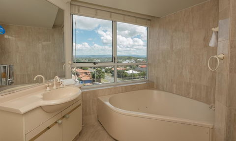 2nd Avenue Beachside Apartments - Kingaroy Accommodation 8