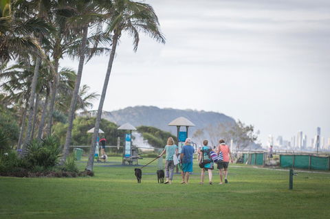 Currumbin Sands On The Beach - Kingaroy Accommodation 42