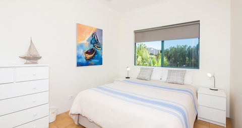 Currumbin Sands On The Beach - Kingaroy Accommodation 29