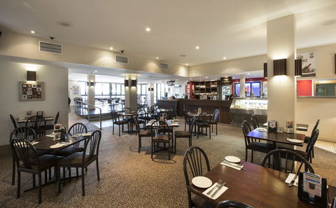 Palm Beach Hotel - Kingaroy Accommodation 12