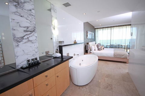 Oceans Mooloolaba - Kingaroy Accommodation 10