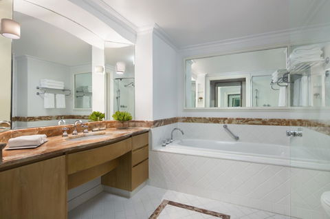 JW Marriott Gold Coast Resort & Spa - Kingaroy Accommodation 11