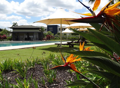 Waterfront Resort Villa With Buggy - Kingaroy Accommodation 24