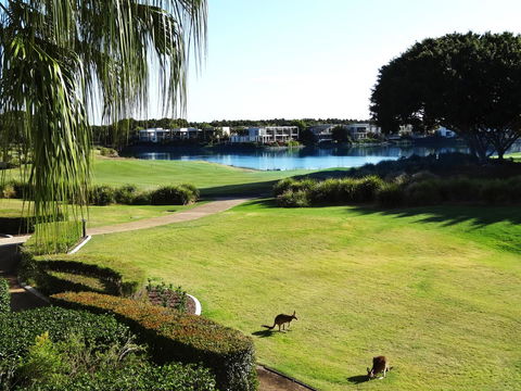 Waterfront Resort Villa With Buggy - Kingaroy Accommodation 3