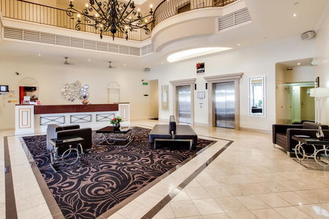 Central Cosmo Apartment Hotel - Kingaroy Accommodation 3