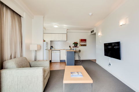 Central Cosmo Apartment Hotel - Kingaroy Accommodation 30