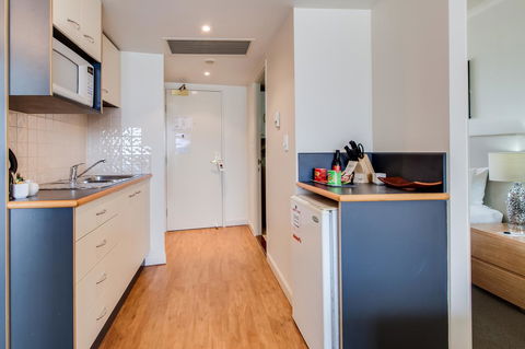 Central Cosmo Apartment Hotel - Kingaroy Accommodation 26