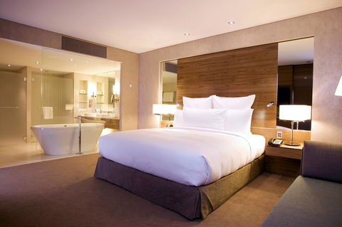 Hilton Brisbane - Kingaroy Accommodation 7