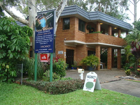 Noosa Yallambee Holiday Apartments - Kingaroy Accommodation 3