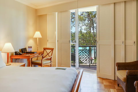 InterContinental Sanctuary Cove Resort, An IHG Hotel - Kingaroy Accommodation 4