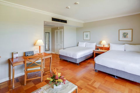 InterContinental Sanctuary Cove Resort, An IHG Hotel - Kingaroy Accommodation 7