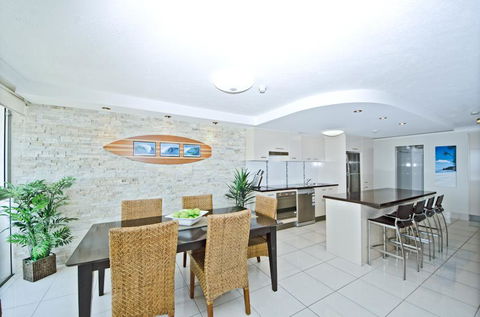 Burleigh Beach Tower - Kingaroy Accommodation 14