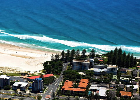 Komune Resort And Beach Club Greenmount Beach - Kingaroy Accommodation 3