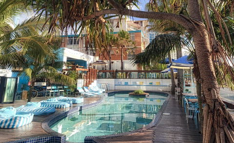 Komune Resort And Beach Club Greenmount Beach - Kingaroy Accommodation 1