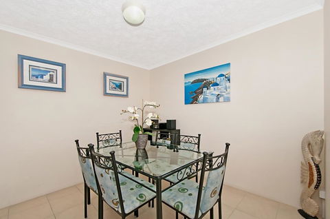 Champelli Palms Apartments - Kingaroy Accommodation 10