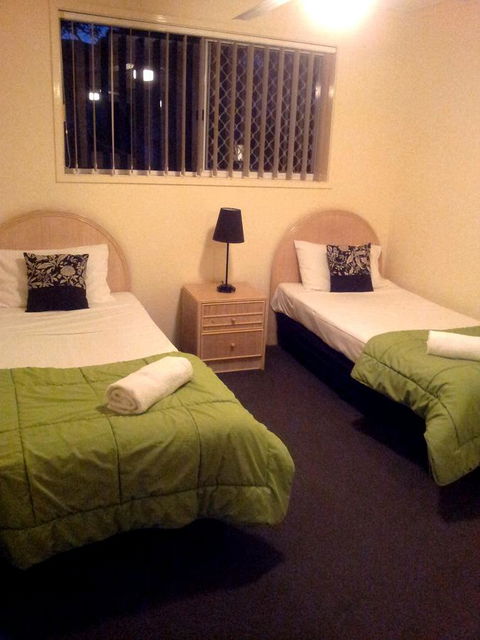 Champelli Palms Apartments - Kingaroy Accommodation 18