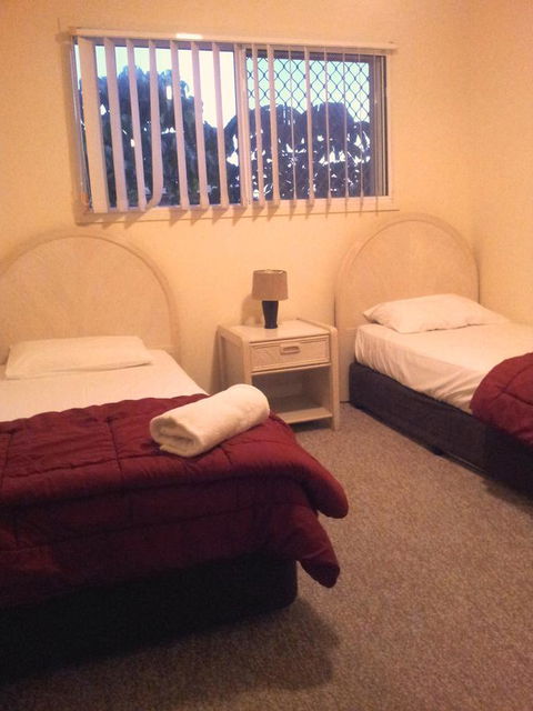 Champelli Palms Apartments - Kingaroy Accommodation 20