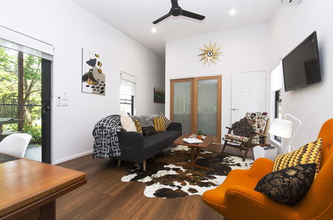 Bower 63 - Kingaroy Accommodation 4