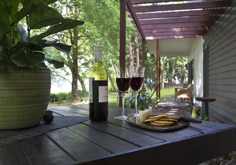 Bower 63 - Kingaroy Accommodation 9