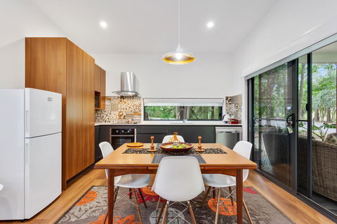 Bower 63 - Kingaroy Accommodation 2
