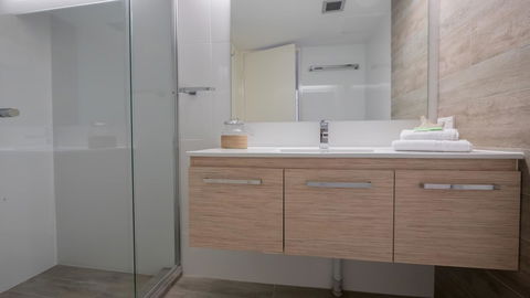 Norfolk Luxury Beachfront Apartments - Kingaroy Accommodation 15